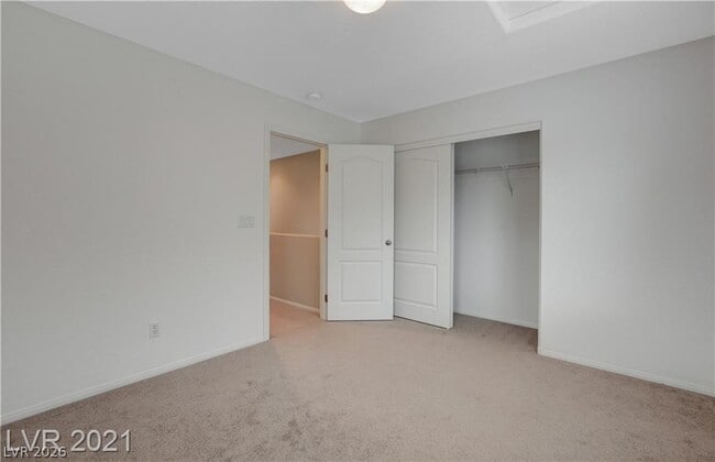 Building Photo - 10429 Scotch Elm Ave