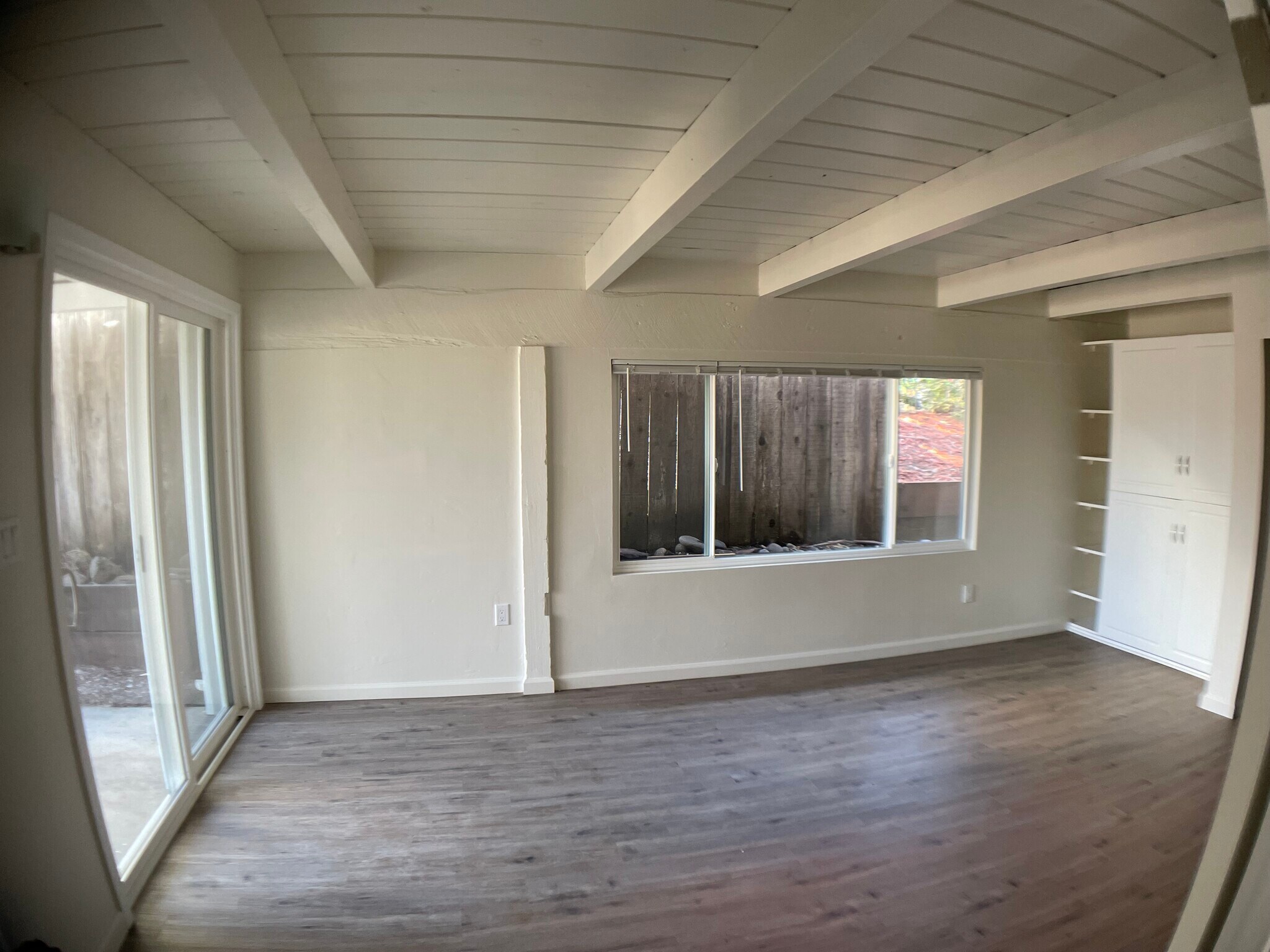 Building Photo - 117 Christel Oaks Dr