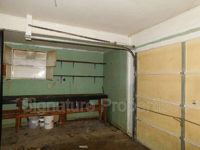 Building Photo - 3825 Annie Ln