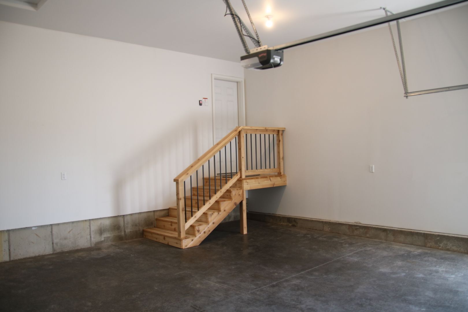 Building Photo - 3606 S Outfield Cir