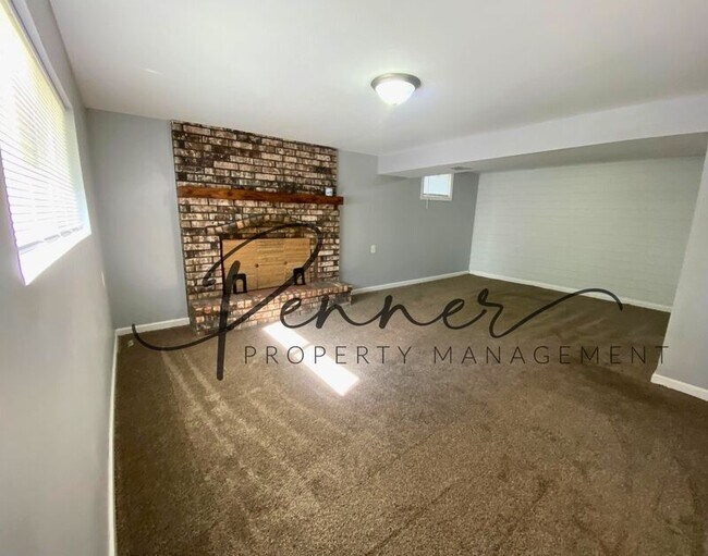 Building Photo - 2309 SW Keystone Dr