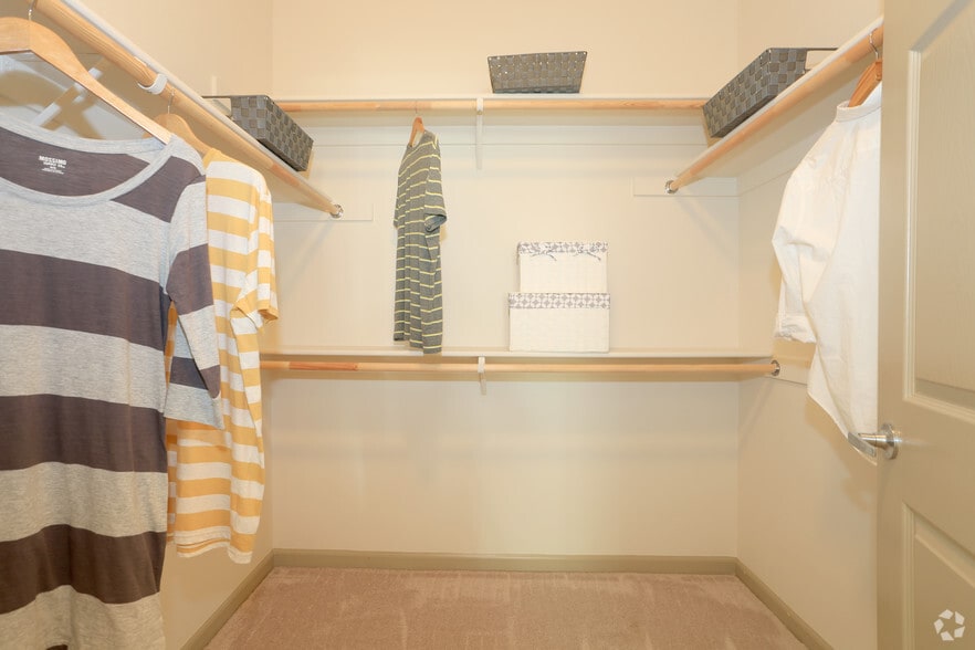 2BR, 2BA Rutherford - Alexander Crossing