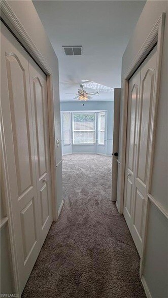 Building Photo - 20653 Country Barn Dr