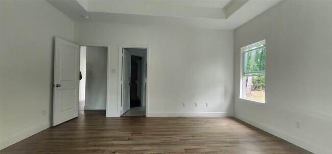 Building Photo - 452 N Cattle Dr