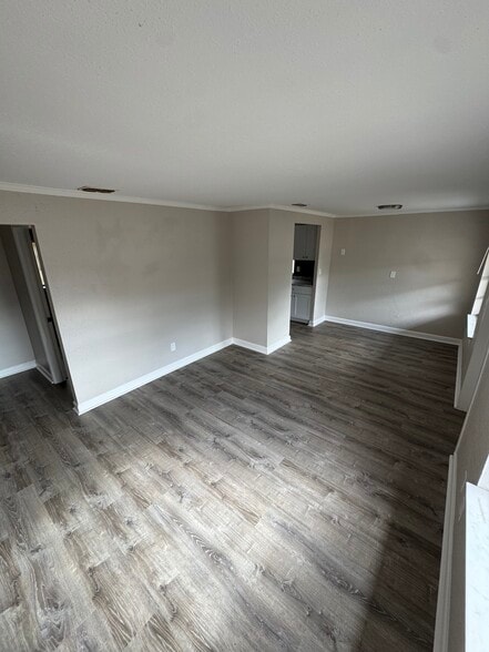 Building Photo - 4226 N Sandalwood Cir