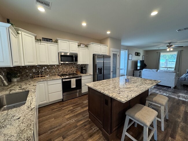 Building Photo - Beautiful Mohave Valley home in El Rio