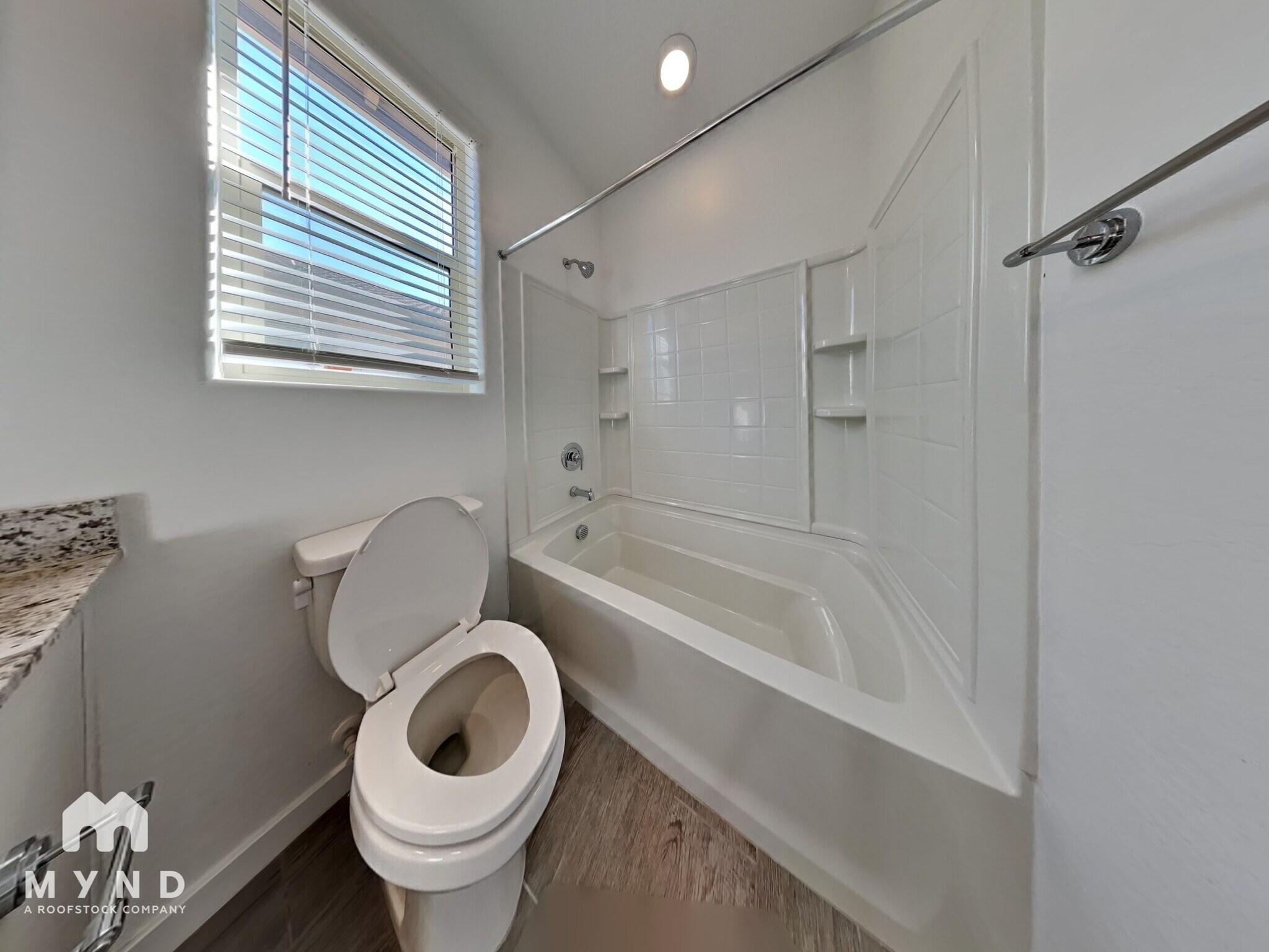 Building Photo - 19353 W Elm St