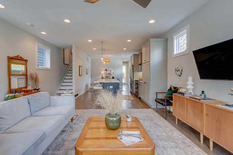 Building Photo - 312 Prince Ave