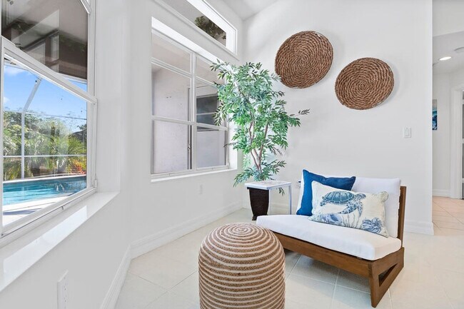 Building Photo - 13 Cleveland Ct