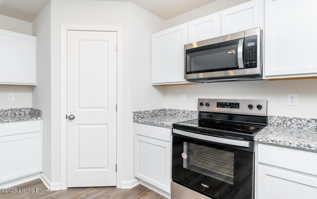 Building Photo - 104 Cool Crk Ct