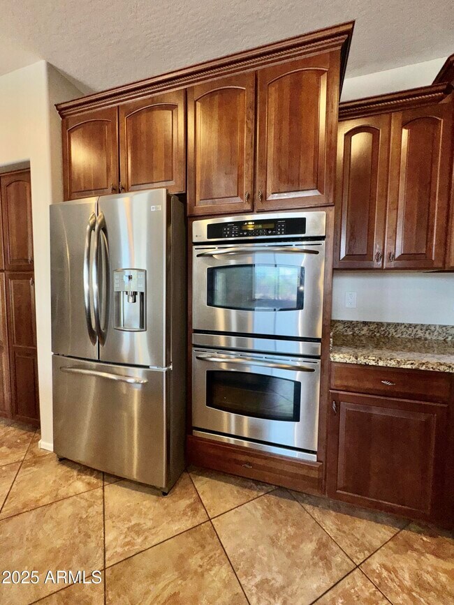 Building Photo - 4521 W Paseo Way