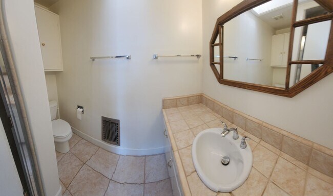 Building Photo - THOSE MORRO BAY VIEWS! Bright and Airy 2 bedroom 2 bath house near Embarcadero