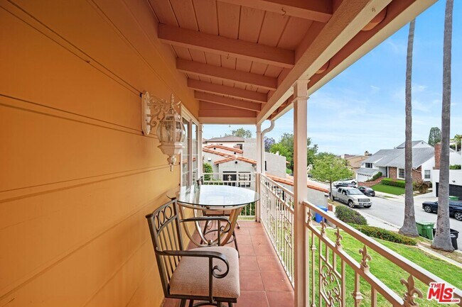 Building Photo - 3715 Homeland Dr