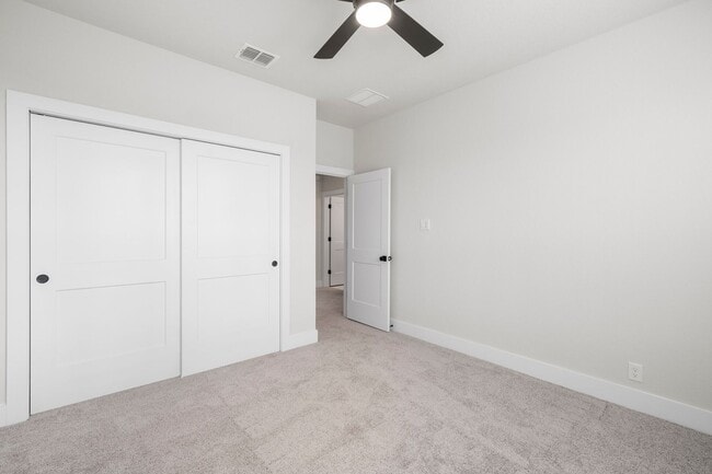 Building Photo - 13616 Giovannis Gdn