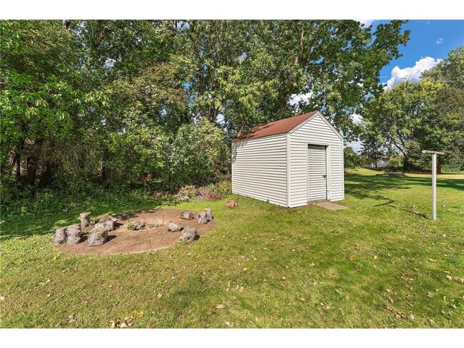 Building Photo - 783 Hiawatha Ave