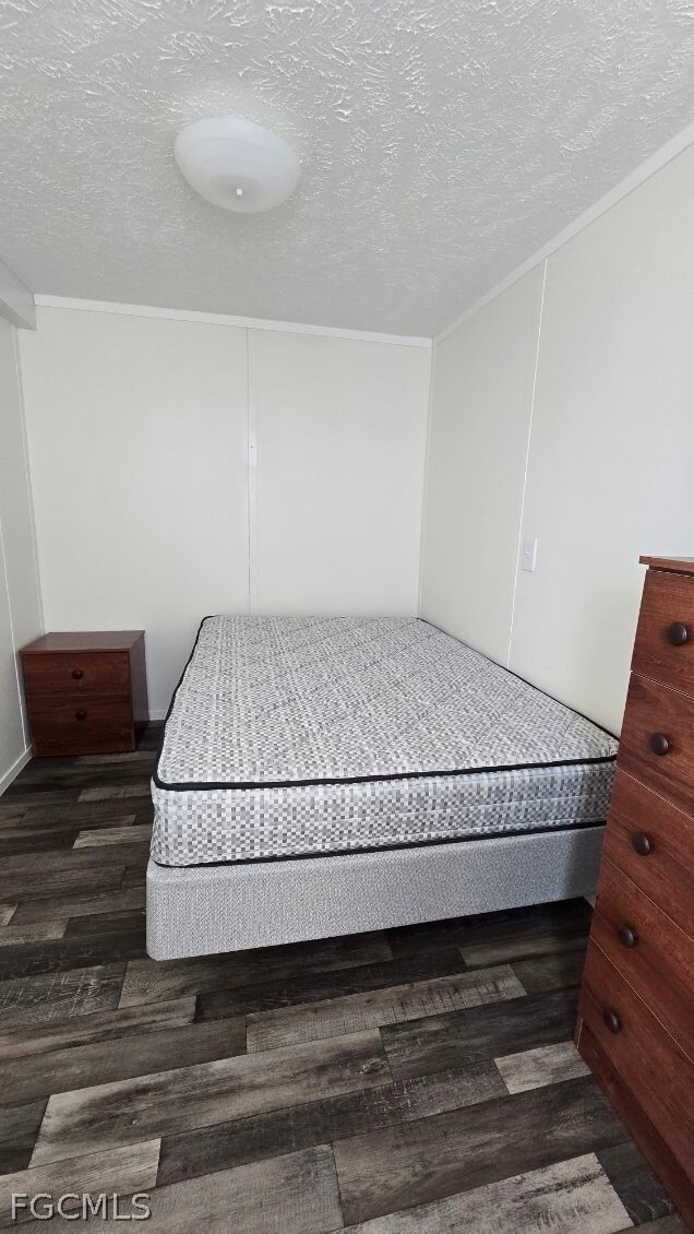 Building Photo - 4850 Pioneer 16th St