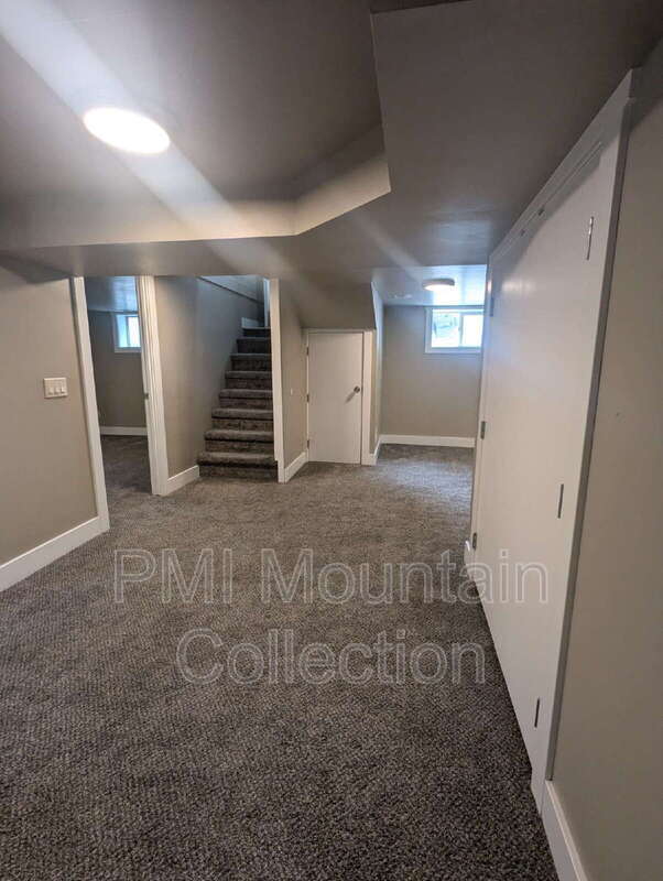 Building Photo - 249 S 400 E