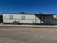 Building Photo - 339 Thunderbird Ln