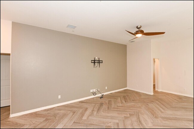 Building Photo - 14905 Tierra Haven Ave