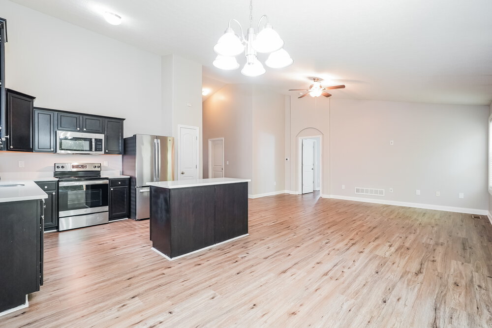 Building Photo - 349 Cloverhill Dr
