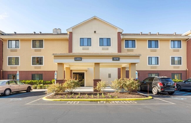 Building Photo - 3216 Tillman Dr