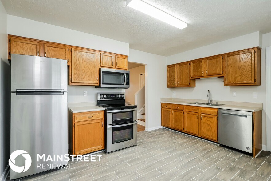 Building Photo - 6125 Park Rd