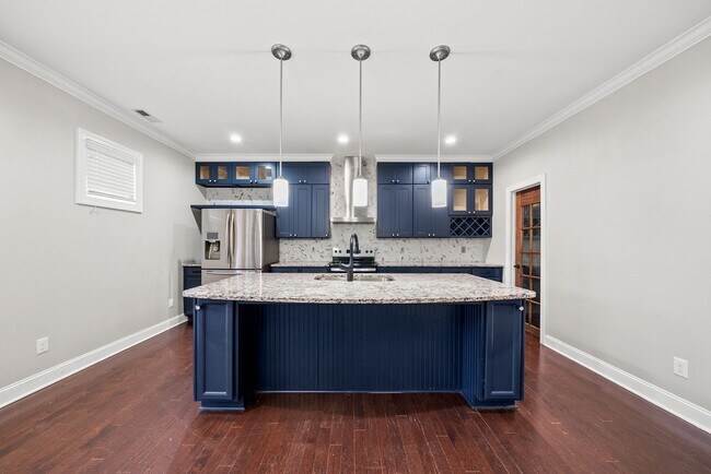 Building Photo - 3532 Bunting Dr