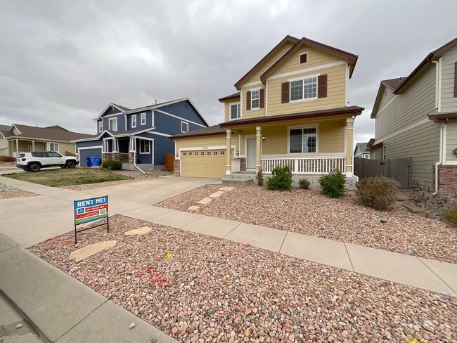 Building Photo - 4 Bedroom Home Available Near Black Forest...