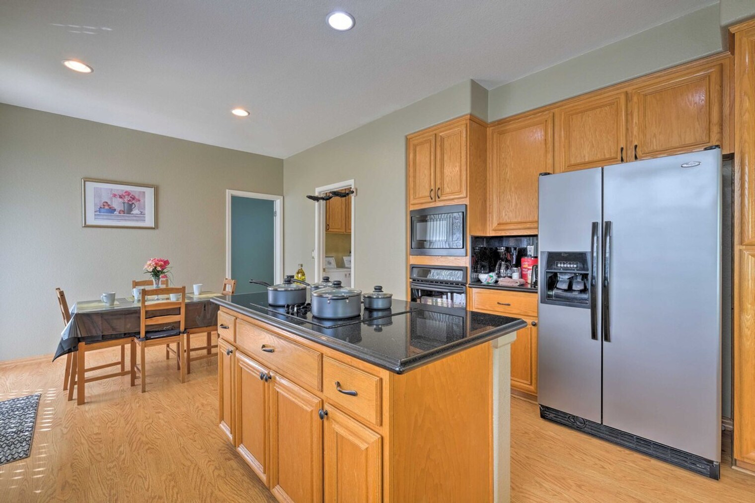 Building Photo - 264 Ridgeview Dr