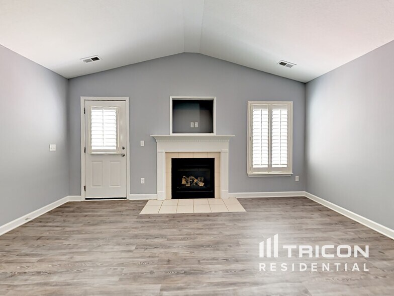 Building Photo - 3633 Crowders View Dr