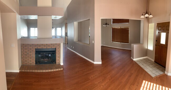 Building Photo - 38650 Juniper Tree Rd