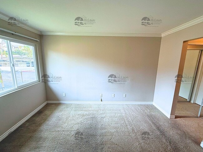 Building Photo - Second Story 2 Bd/2Ba Townhouse in San Marcos
