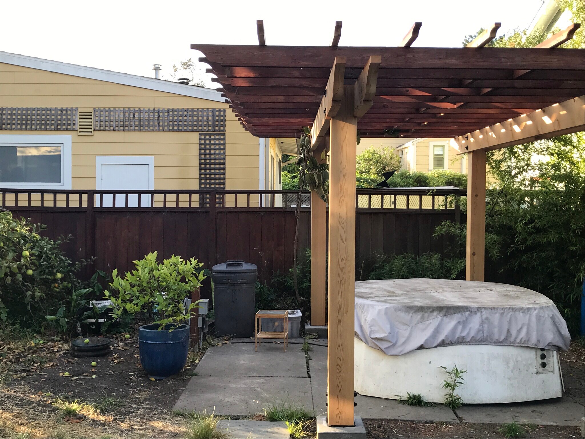 Building Photo - 932 Delaware St