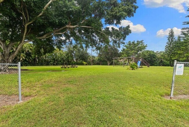 Building Photo - 3355 Timberwood Cir