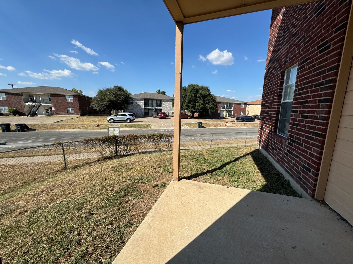 Building Photo - 3301 Barcelona Dr