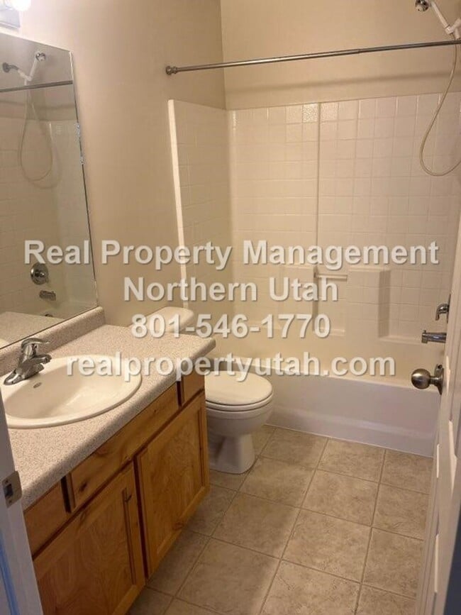 Building Photo - 4 Bedroom 3 Bath Home in West Point Now Available!