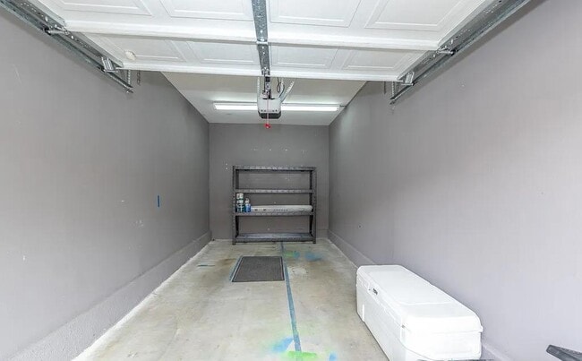 Building Photo - 28107 Caldaro