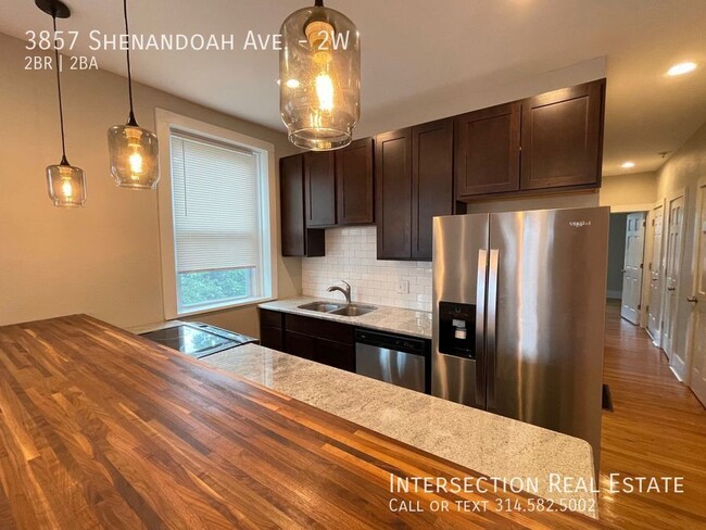 Building Photo - Beautifully Updated 2bd/1.5ba Apartment in...