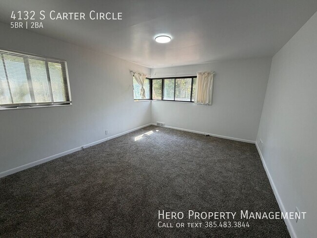 Building Photo - 4132 S Carter Cir