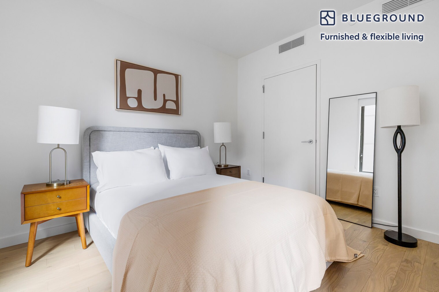 Building Photo - 241 W 28th St