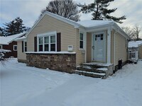 Building Photo - 940 S Grosvenor Rd