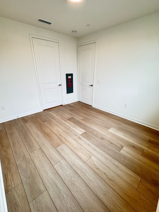 Building Photo - 303 Capistrano Dr