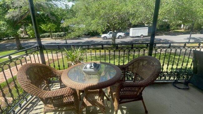 Building Photo - FURNISHED UNIT IN DOWNTOWN FAIRHOPE!