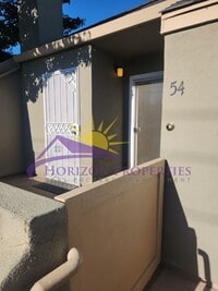 Building Photo - 1 Bed 1 Bath with bonus loft 724 sq ft. Condo