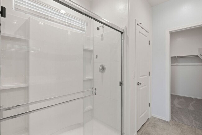 Building Photo - 11288 S Weismann Dr
