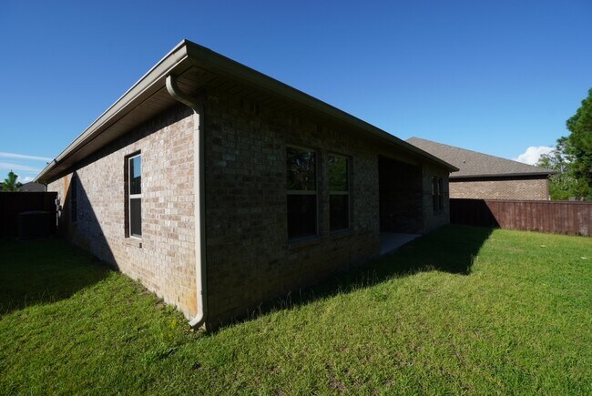 Building Photo - 5020 Pretty Way