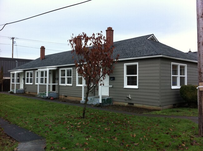 Primary Photo - 4907-4911 N Maryland Avenue