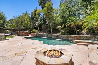 Building Photo - Beautiful 4-Bedroom Home with Private Pool...
