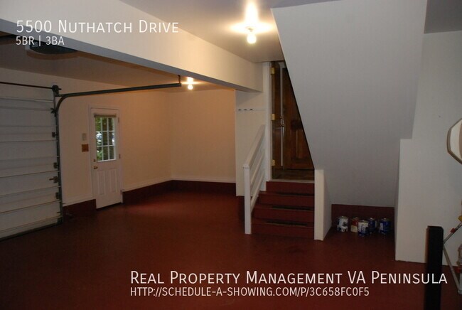 Building Photo - Spacious 5 bedrooms house in Rolling Woods...