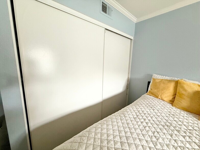 Building Photo - 32221 Alipaz St